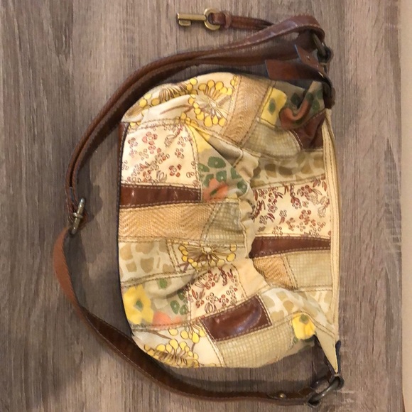 Fossil patterned bag - Picture 1 of 2